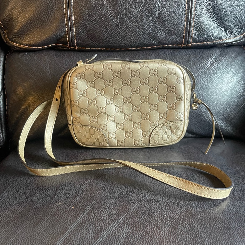 Gucci Bree Disco Guccissima In Gold - Picture 3 of 16